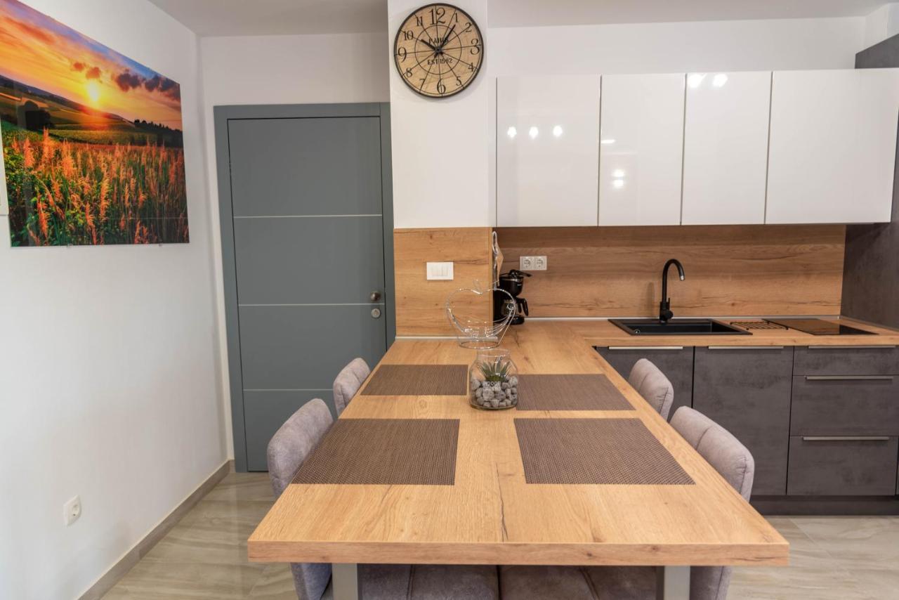 Apartmani Dalmacija Drage Luaran gambar